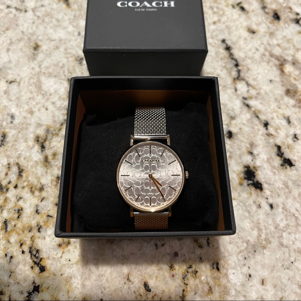 Women’s Coach Watch - Picture 1 of 4